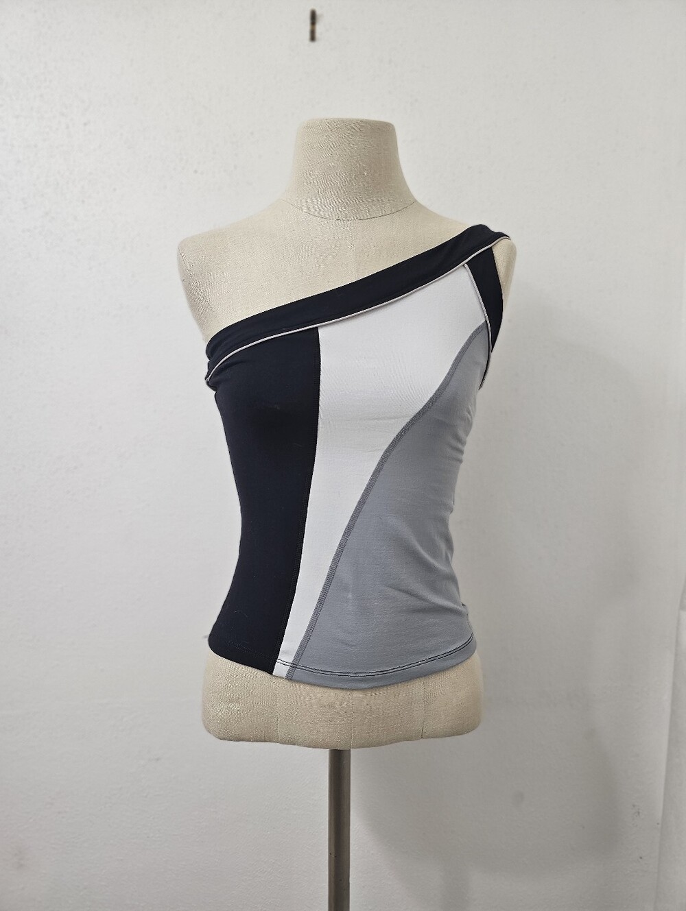 RARE VINTAGE Y2K Era Bebe Sport Asymmetric One-shoulder Color-block Small Top